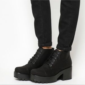 Vagabond Dioon Canvas Boots in Black